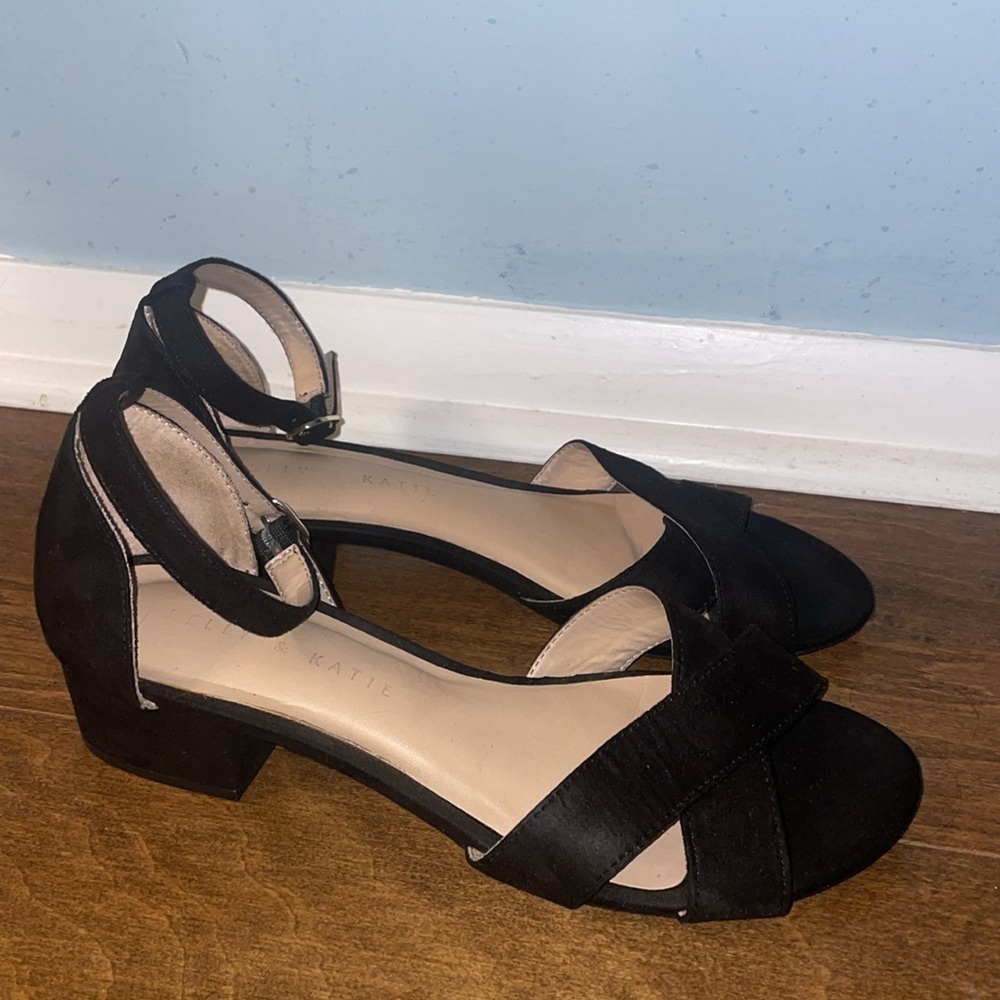 Kelly & Katie Black Chunky Heel Suede Sandals with ankle straps. - Picture 2 of 6